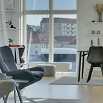 Harbour Penthouse Апартаменты