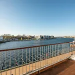 Harbour Penthouse Апартаменты *