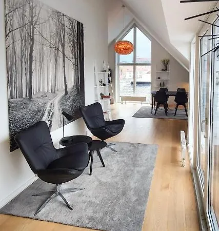 Harbour Penthouse