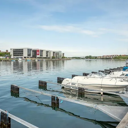 Harbour Penthouse